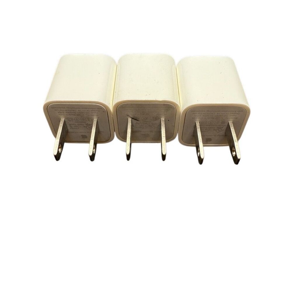 Set of 3 USB apple phone / electronic plugs